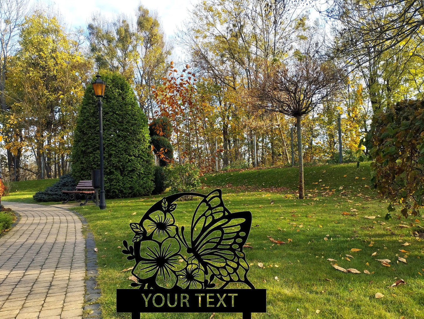 a sign that is sitting in the grass